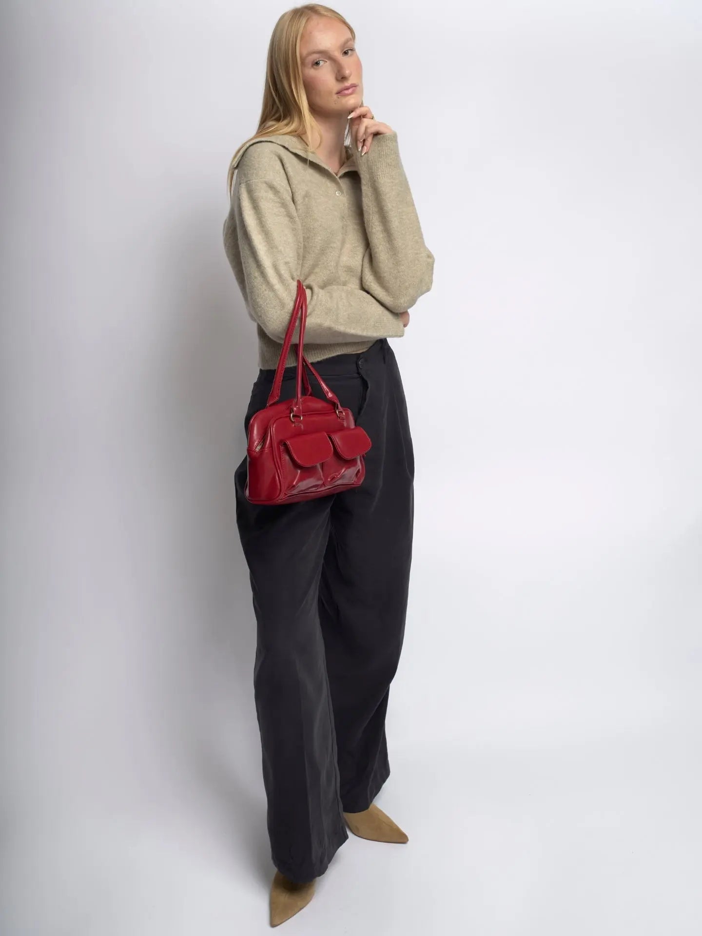 Sleek Daily Leather Carry Noirvere