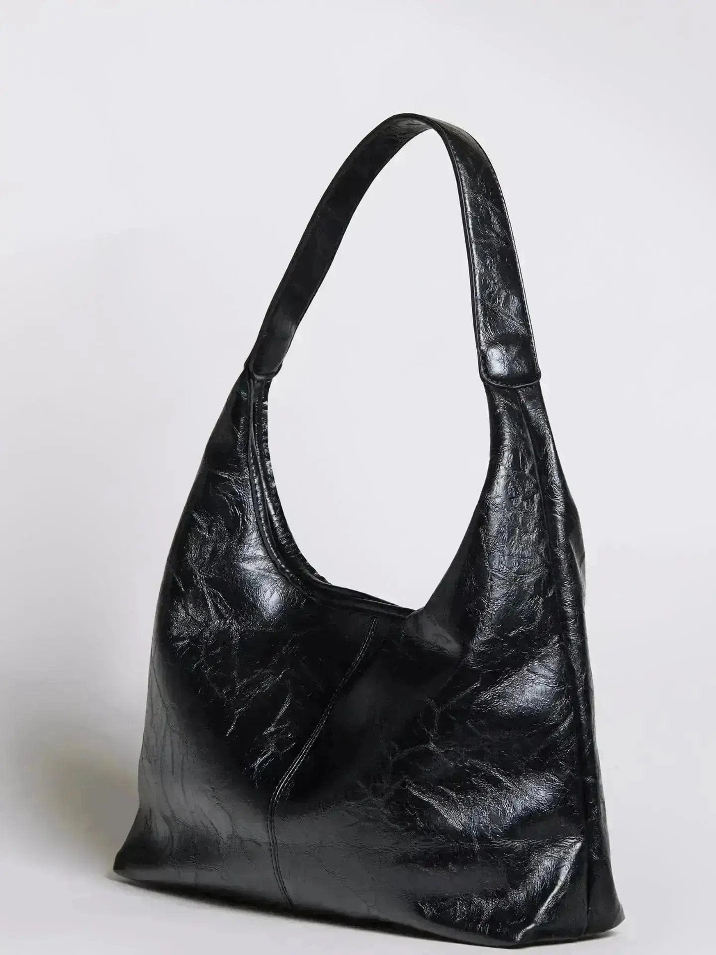 Scarlett Distressed Leather Tote Noirvere