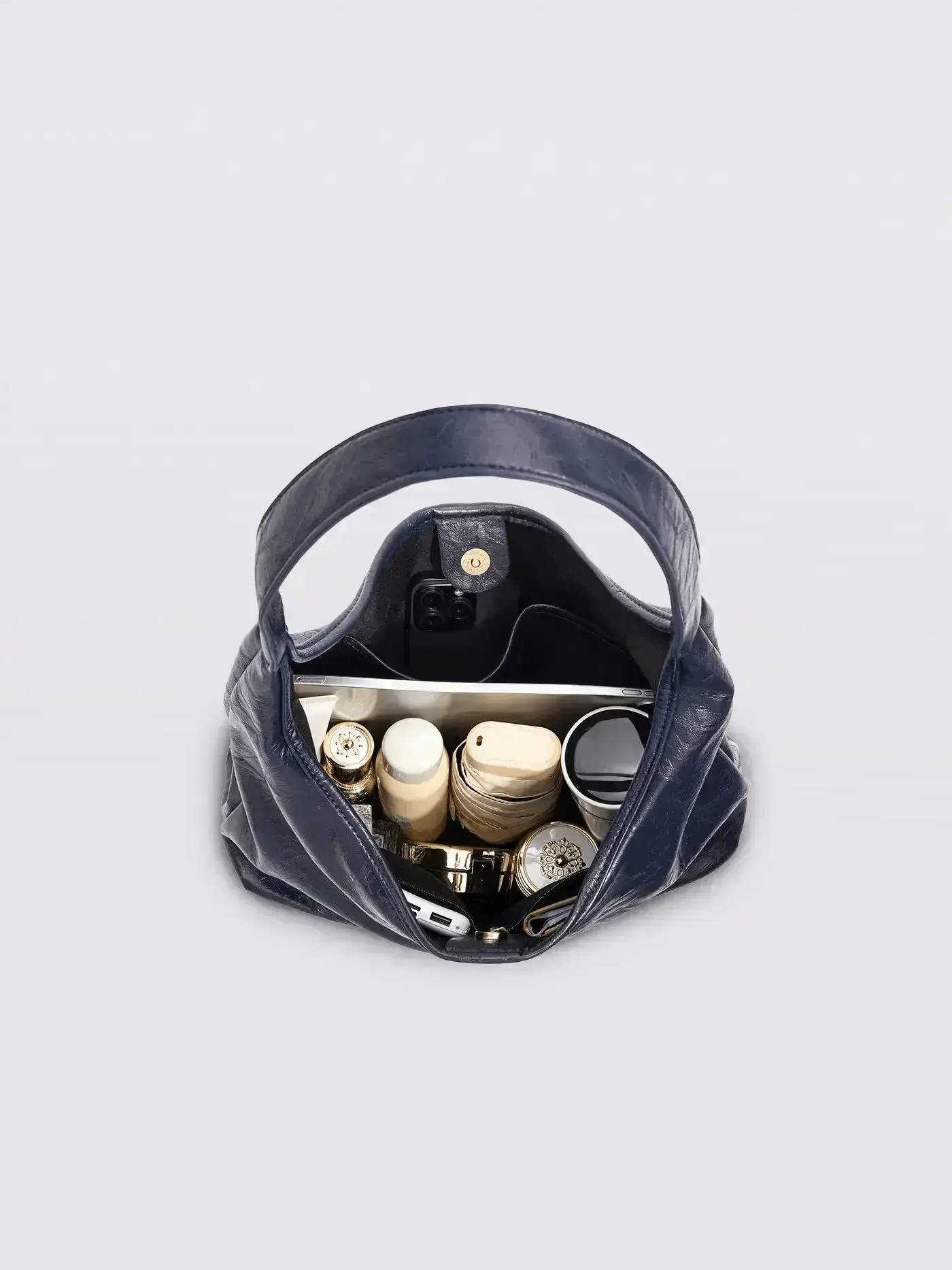 Scarlett Distressed Leather Tote Noirvere