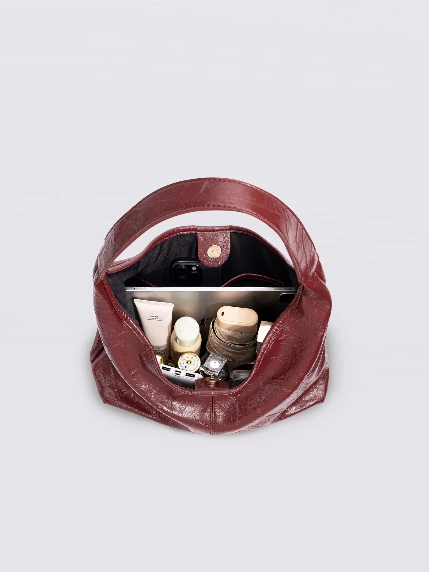 Scarlett Distressed Leather Tote Noirvere