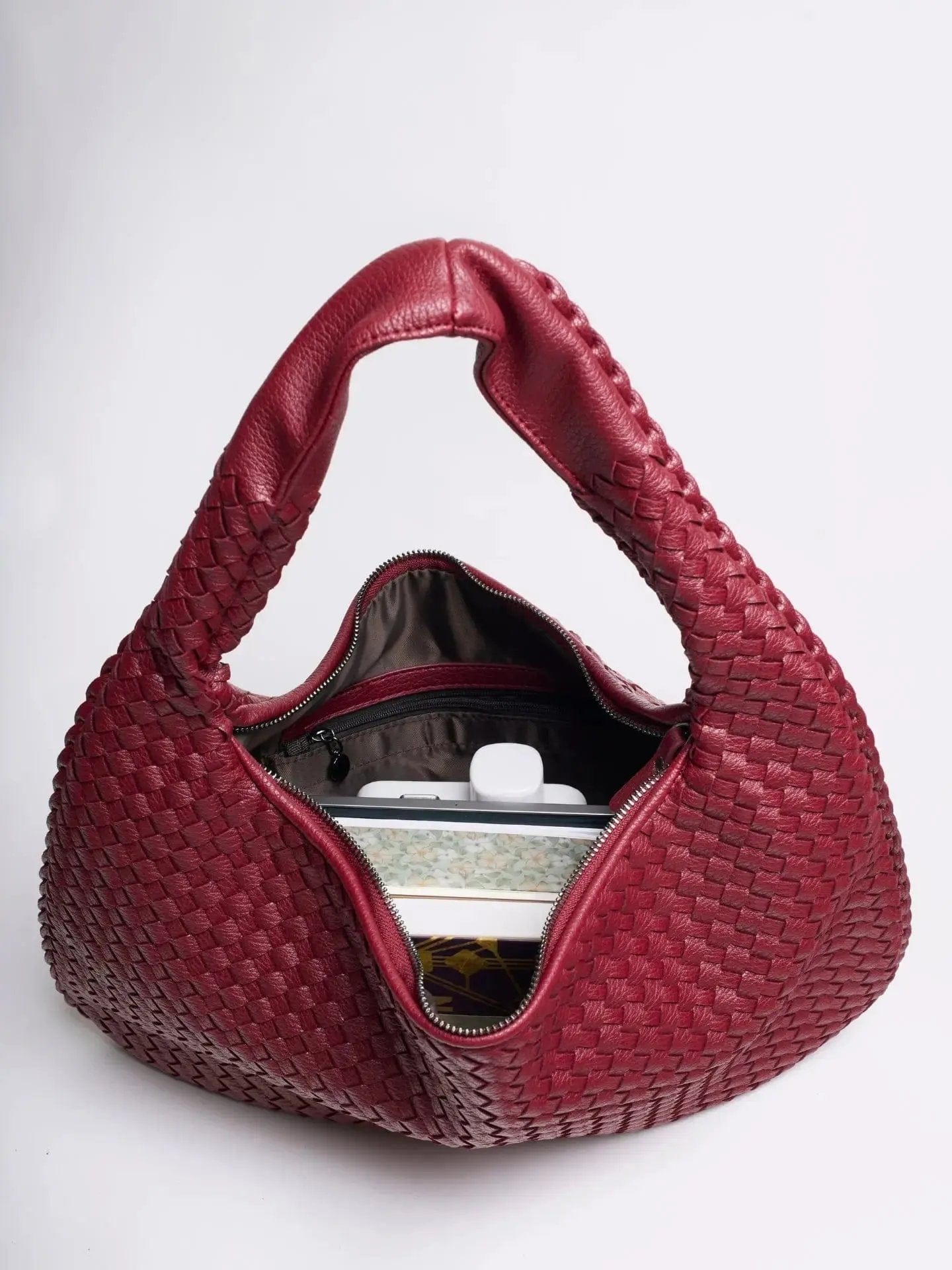 The One Shoulder Wonder Noirvere