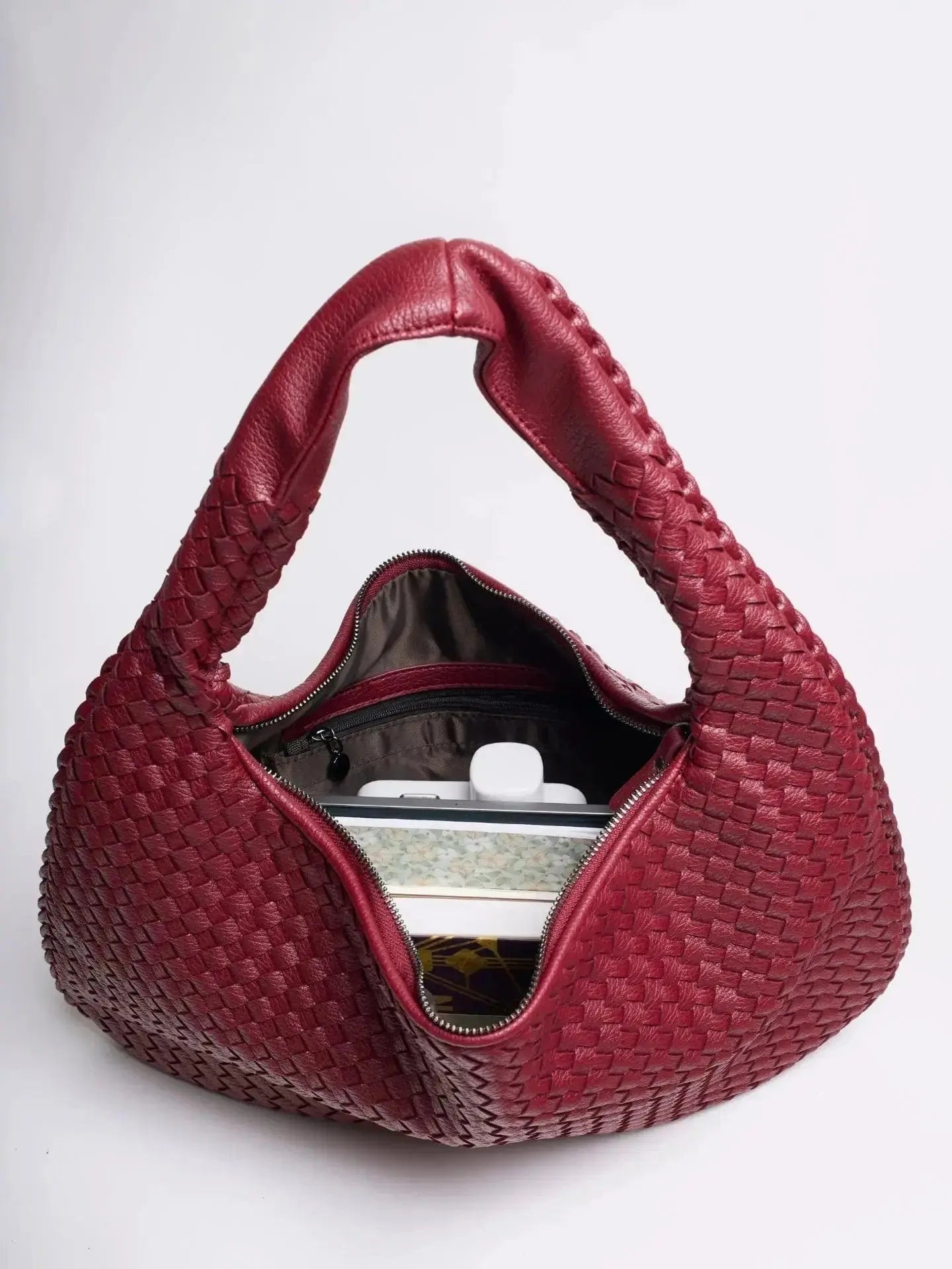 The One Shoulder Wonder Noirvere