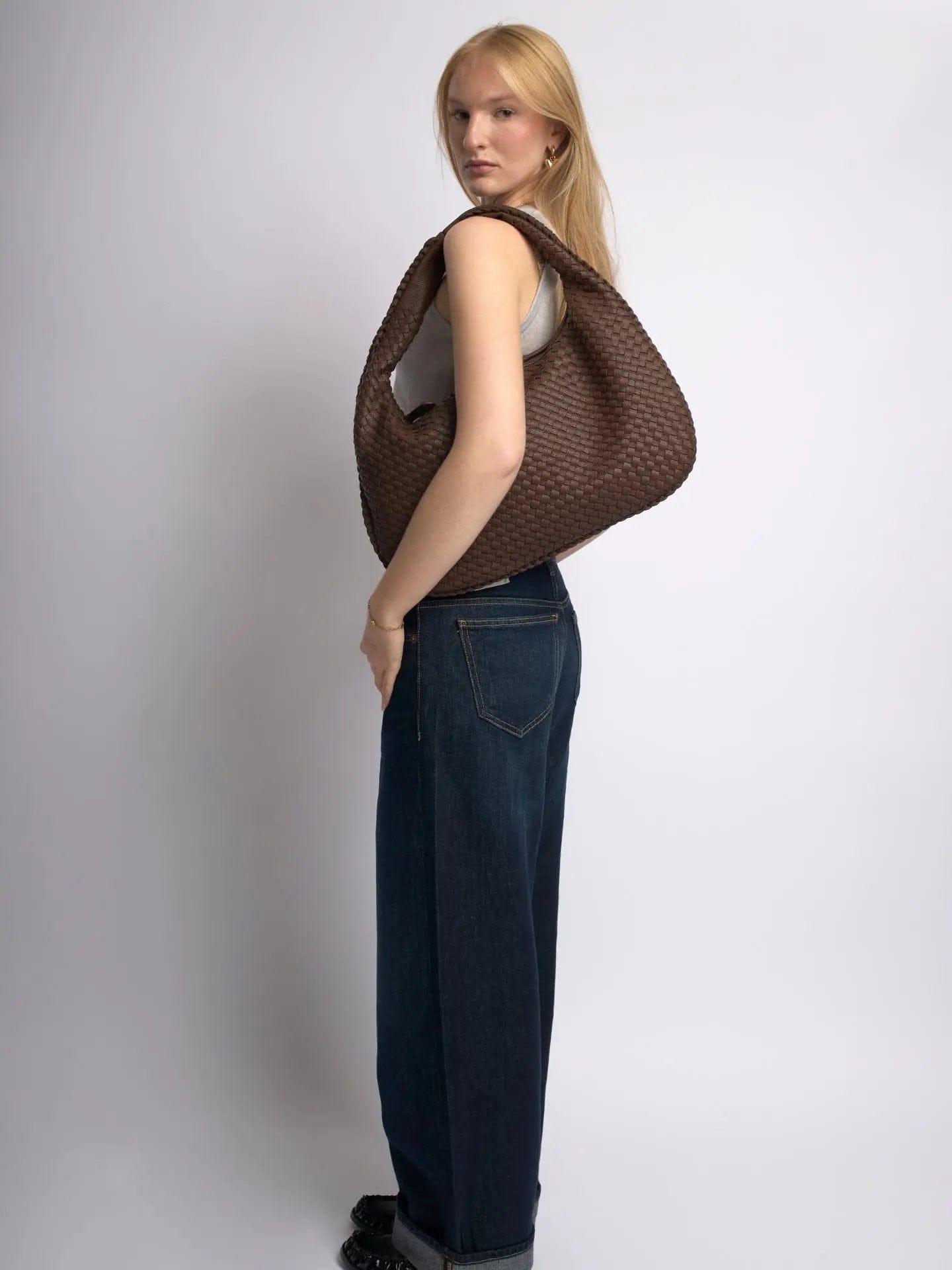 The One Shoulder Wonder Noirvere