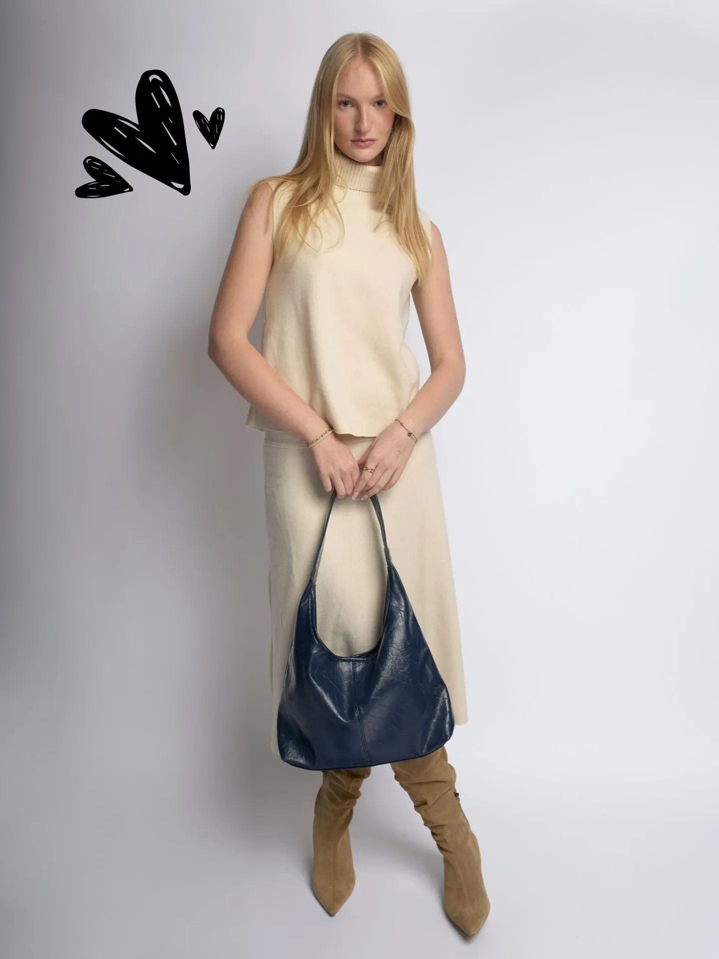 Scarlett Distressed Leather Tote Noirvere