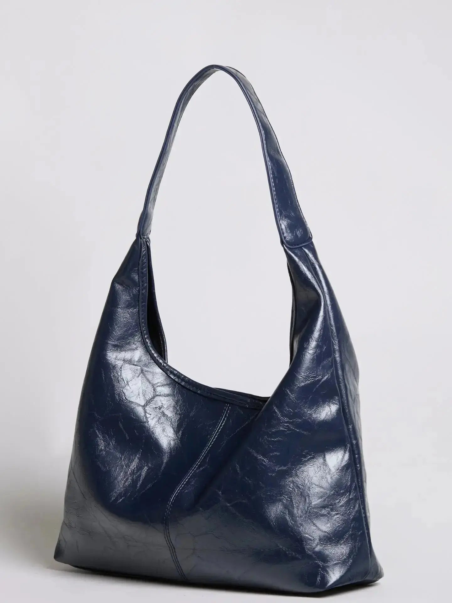 Scarlett Distressed Leather Tote Noirvere
