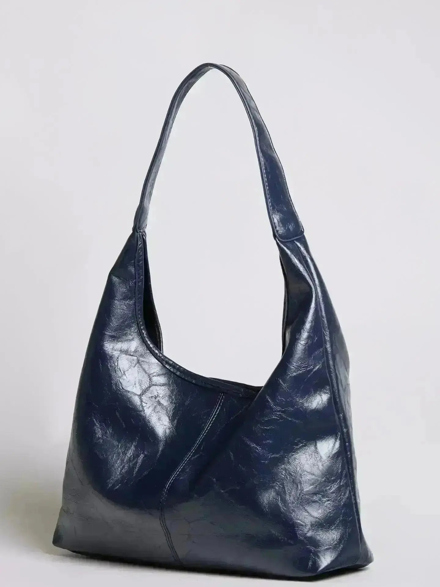 Scarlett Distressed Leather Tote Noirvere