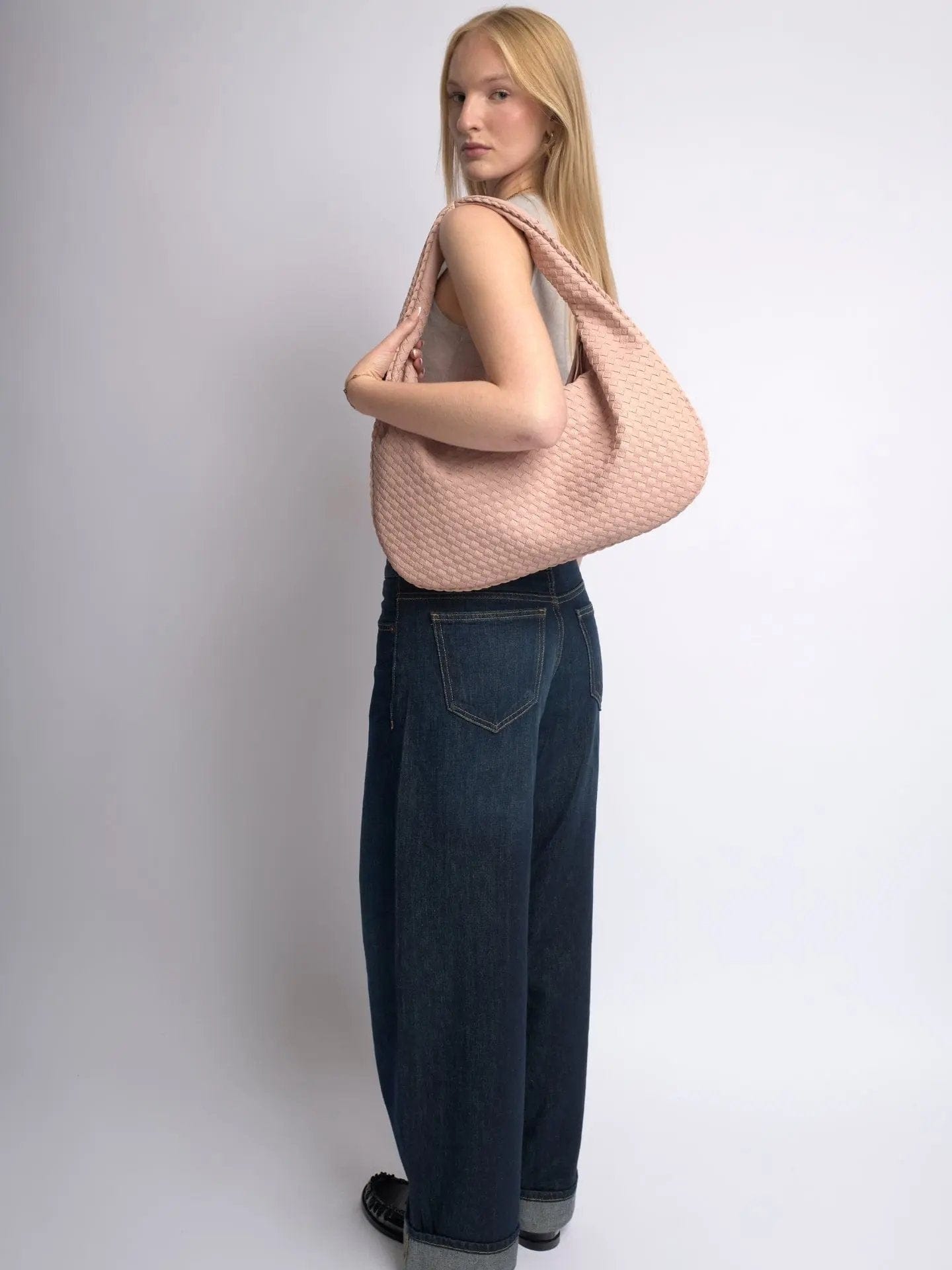 The One Shoulder Wonder Noirvere