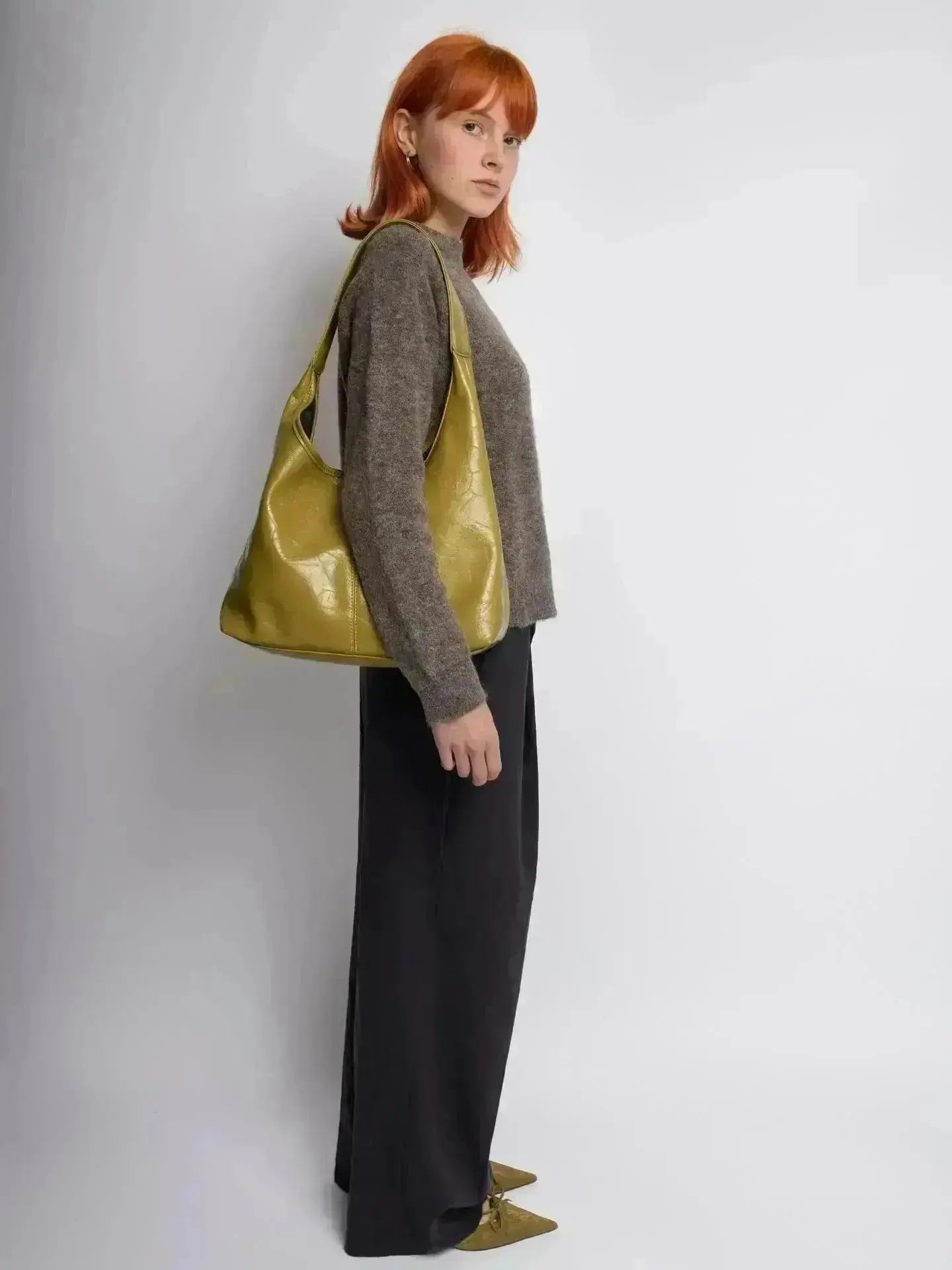 Scarlett Distressed Leather Tote Noirvere