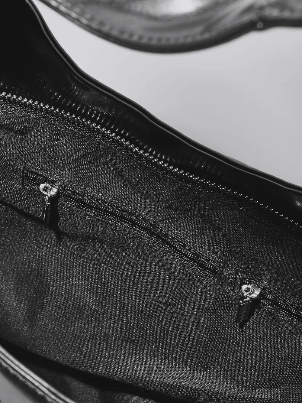 Claire Pocket Shoulder Bag Noirvere