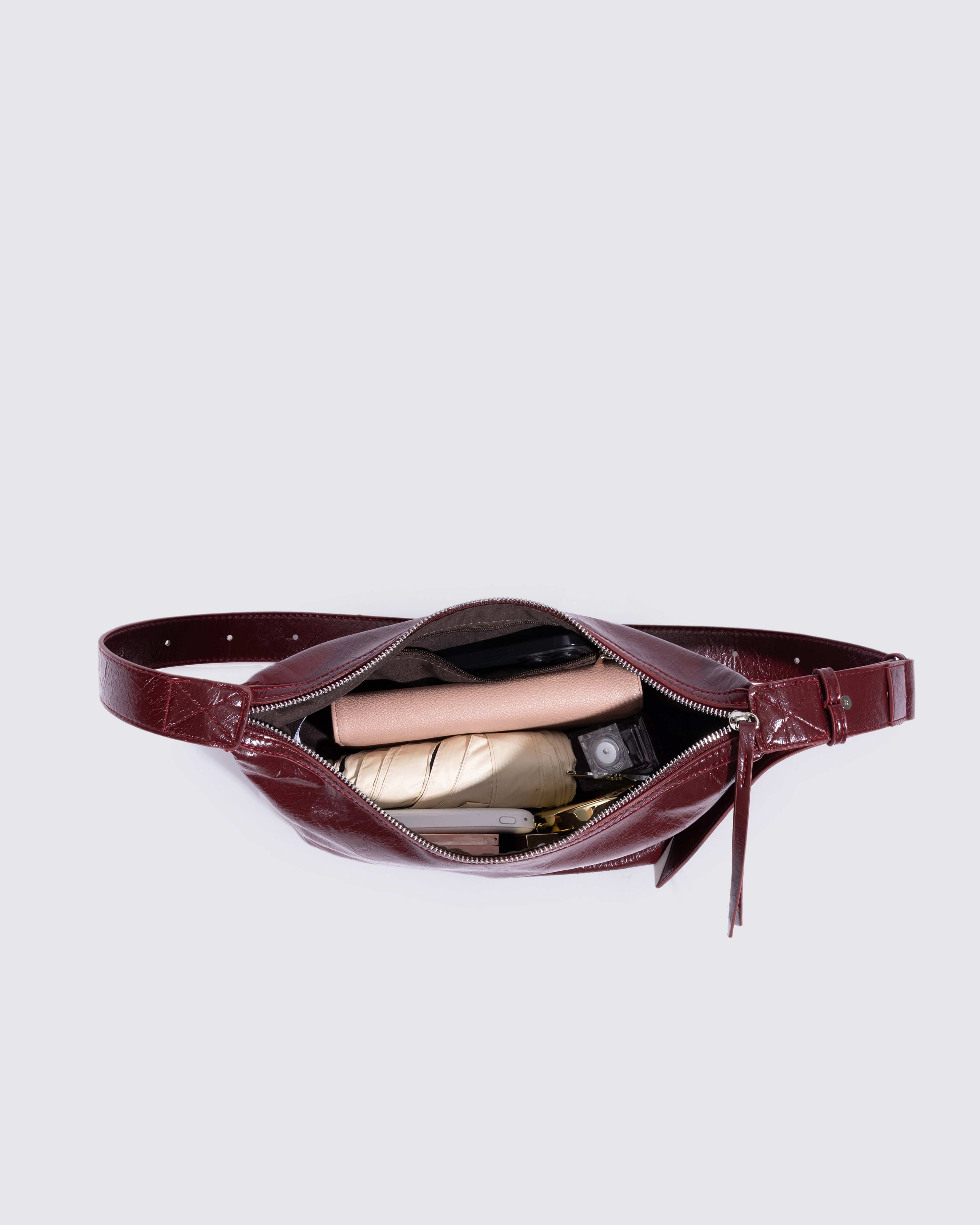 Frida Distressed Leather Sling Noirvere