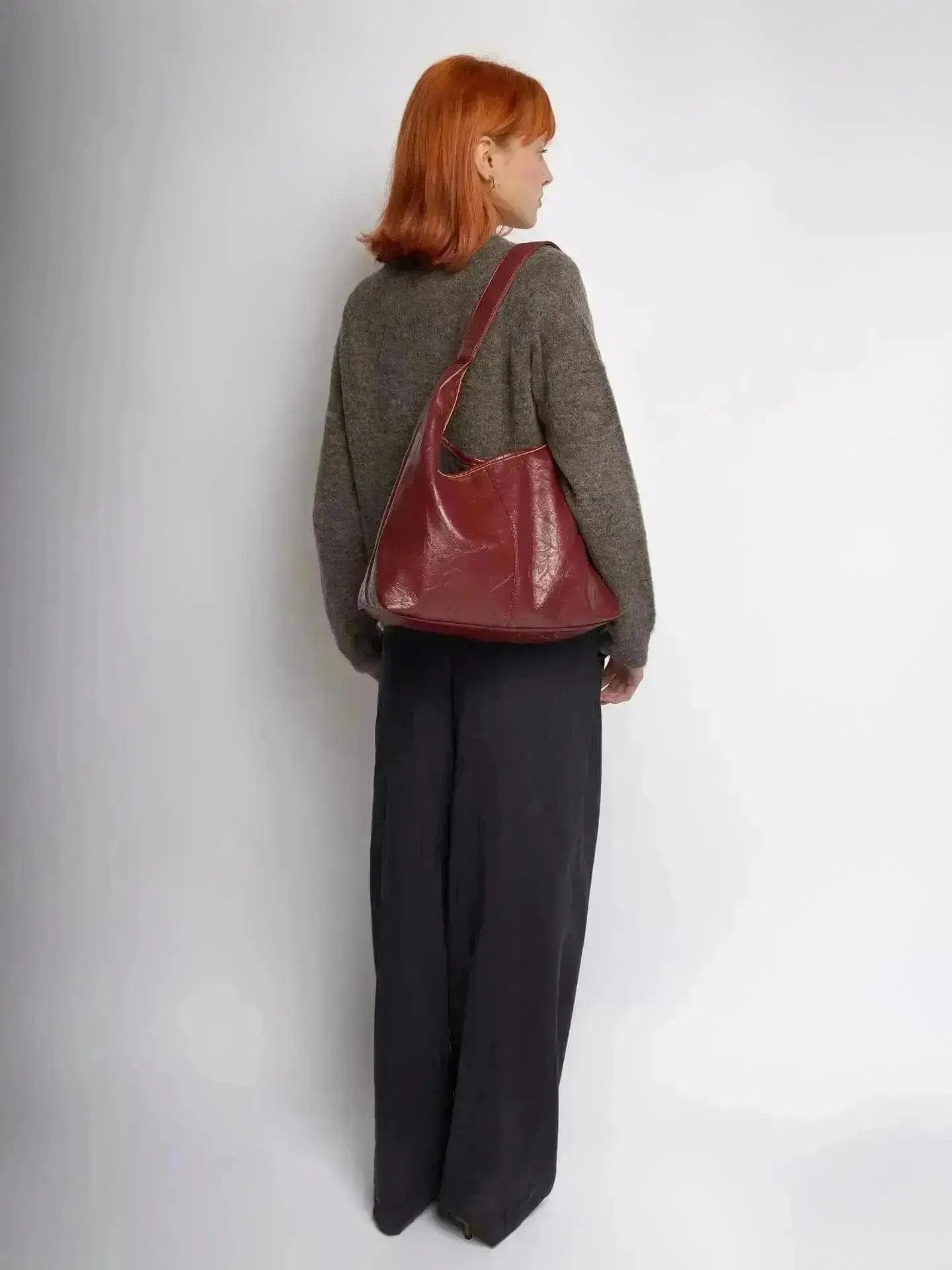 Scarlett Distressed Leather Tote Noirvere