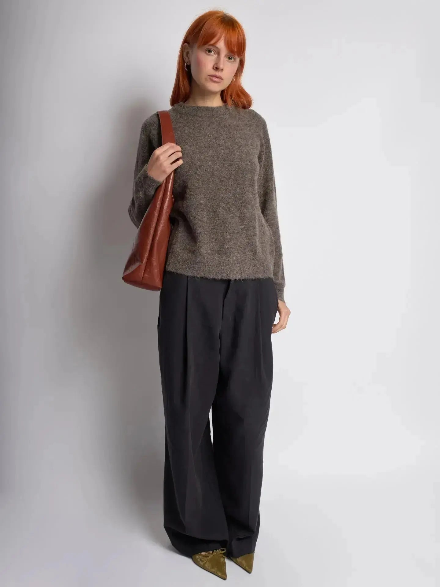 Scarlett Distressed Leather Tote Noirvere