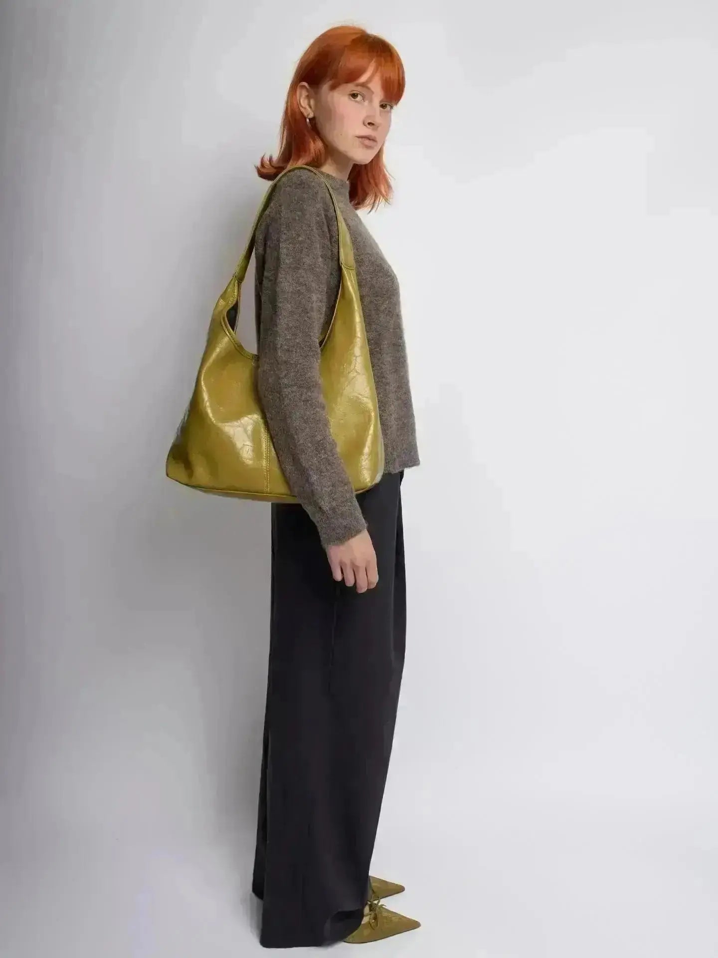 Scarlett Distressed Leather Tote Noirvere