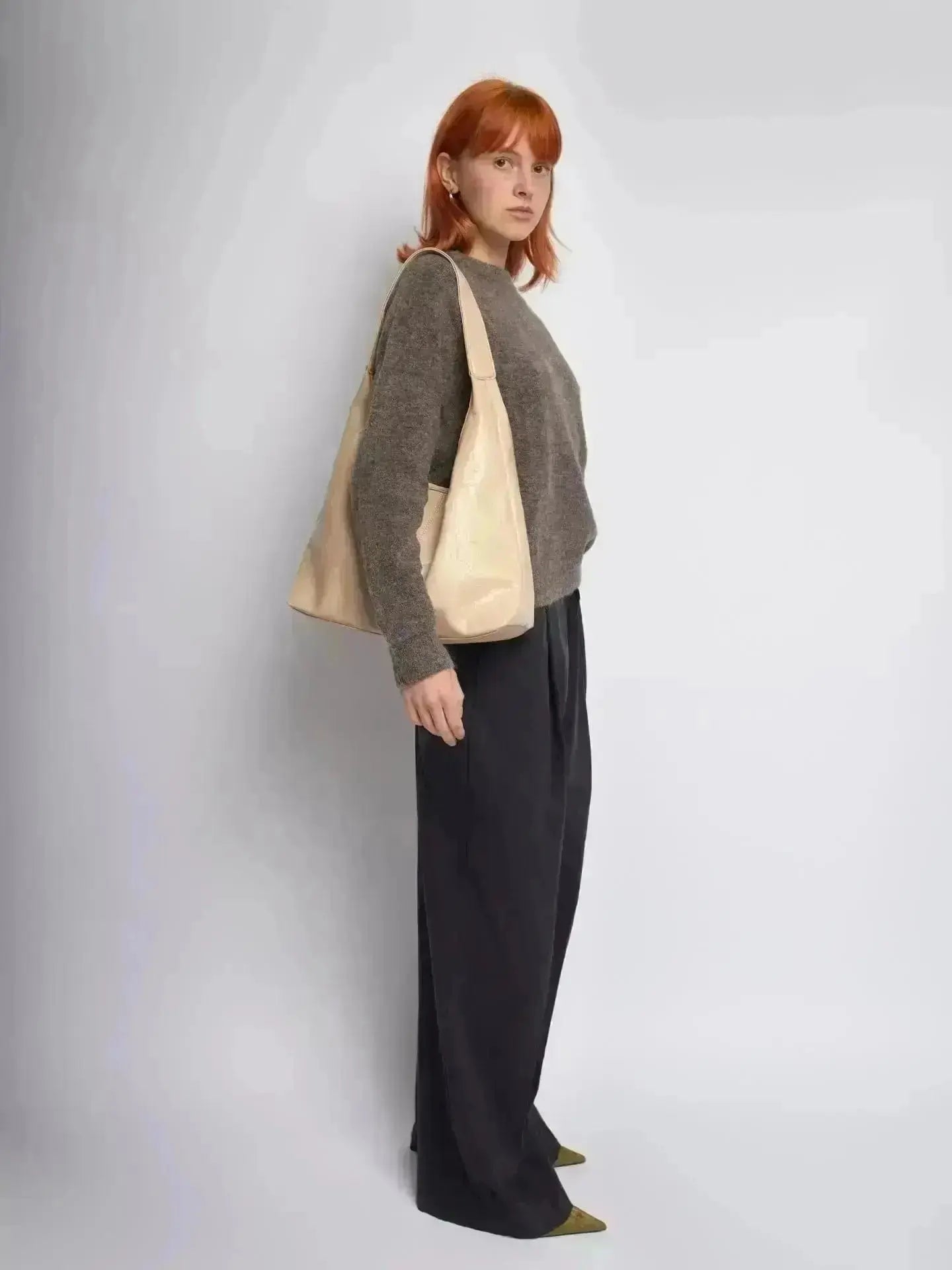 Scarlett Distressed Leather Tote Noirvere