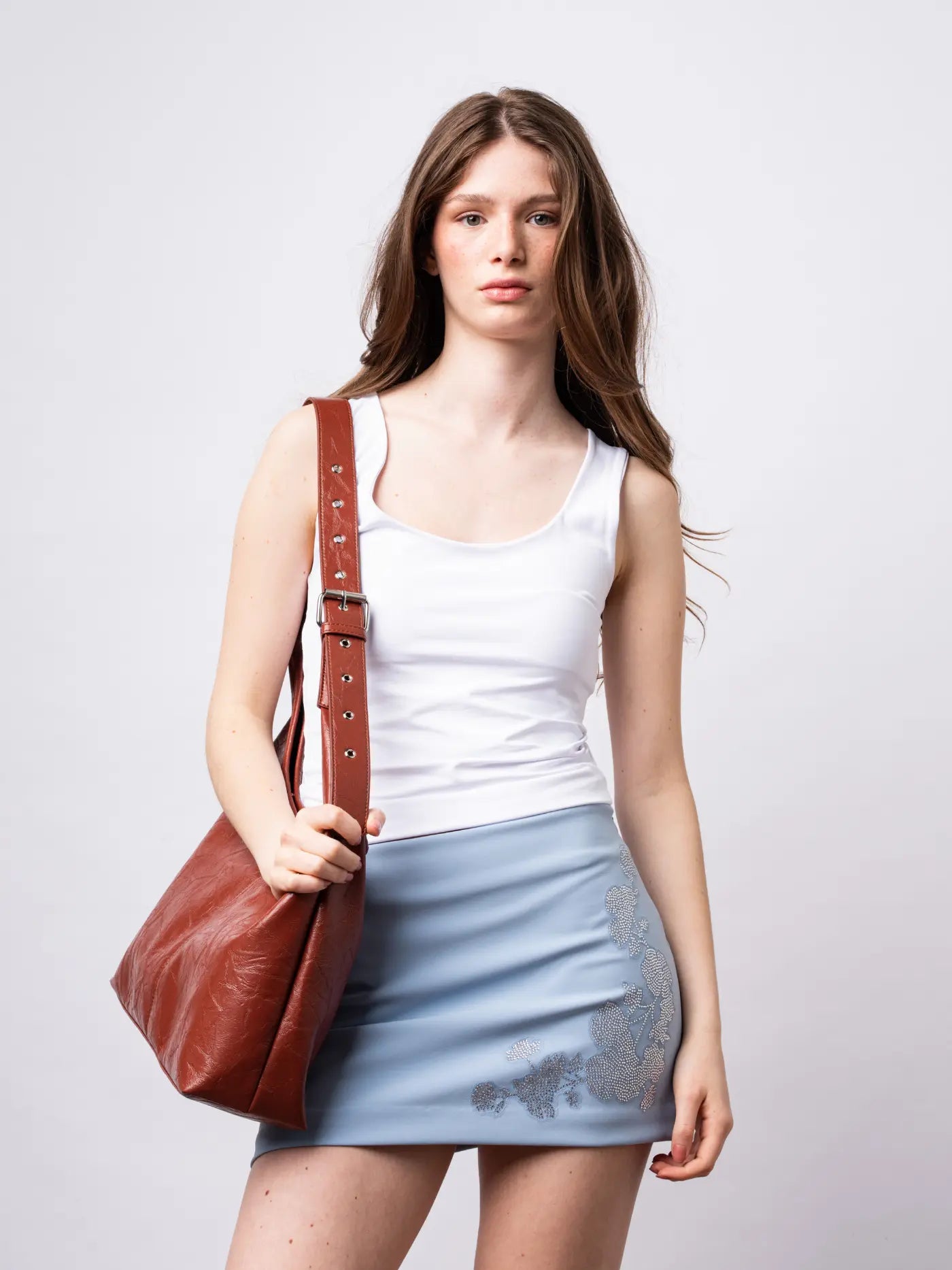 Crossbody Scarlett Distressed Leather Tote Noirvere