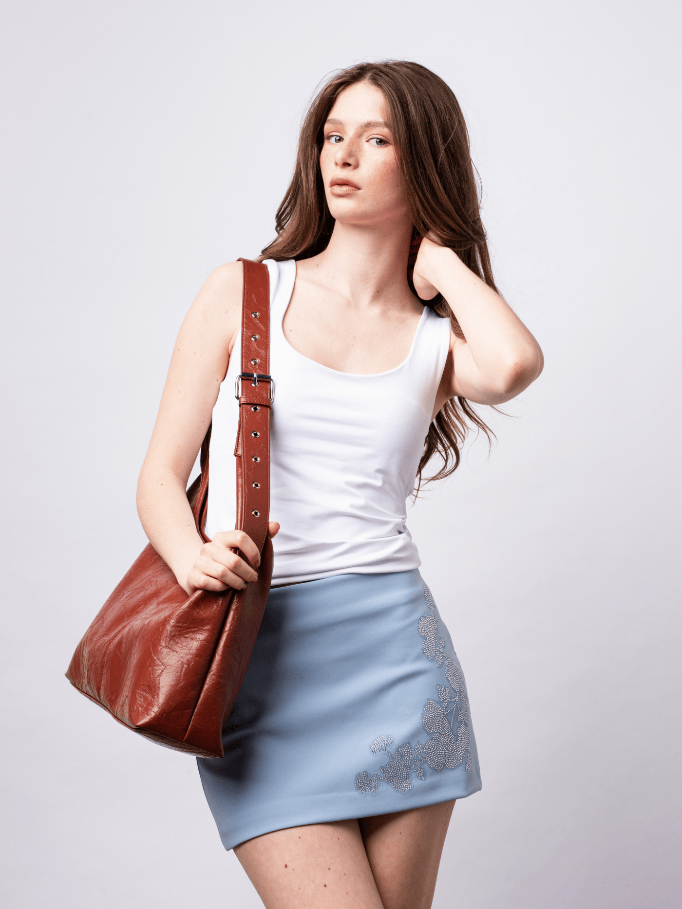 Crossbody Scarlett Distressed Leather Tote Noirvere