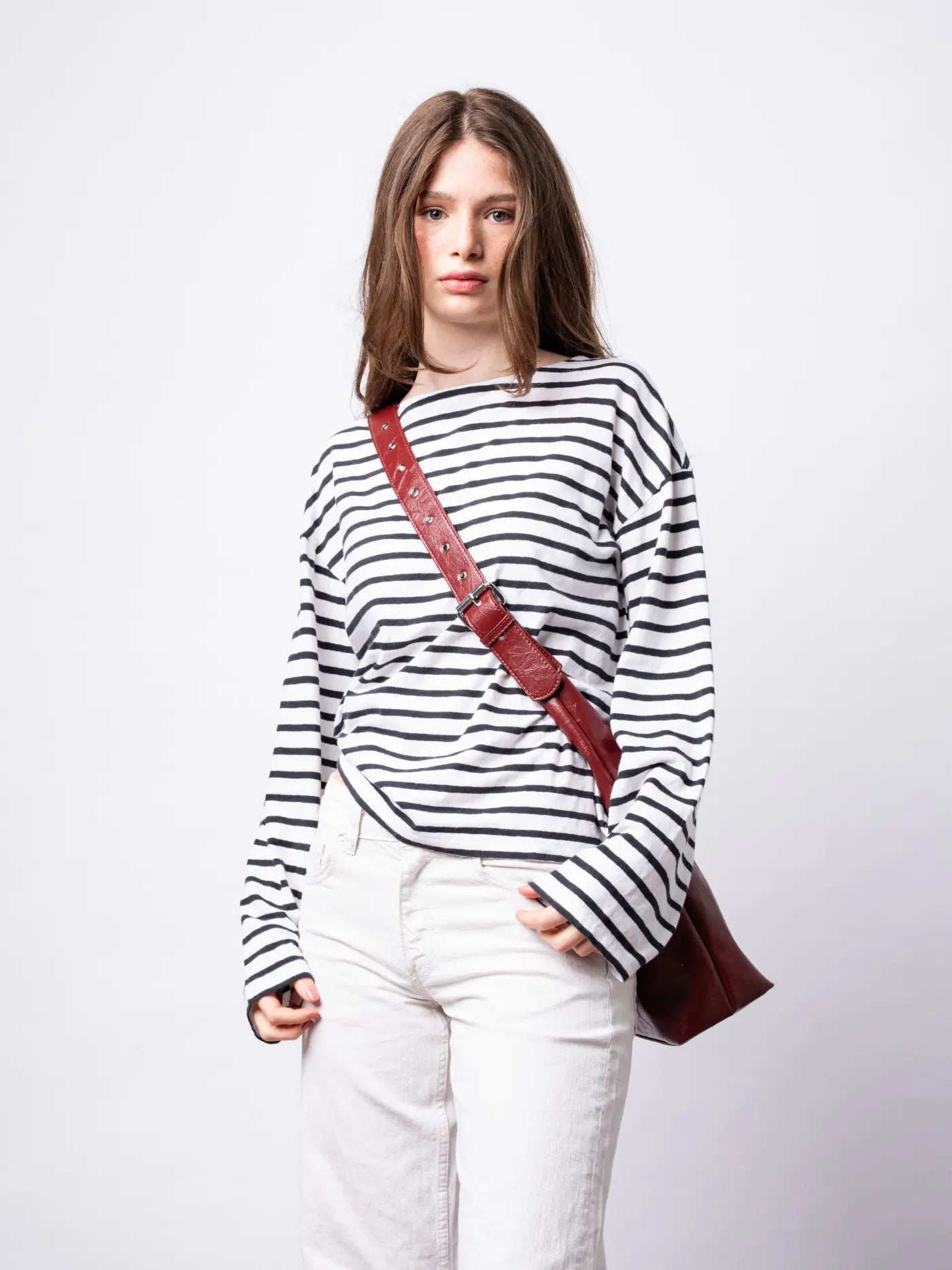 Crossbody Scarlett Distressed Leather Tote Noirvere