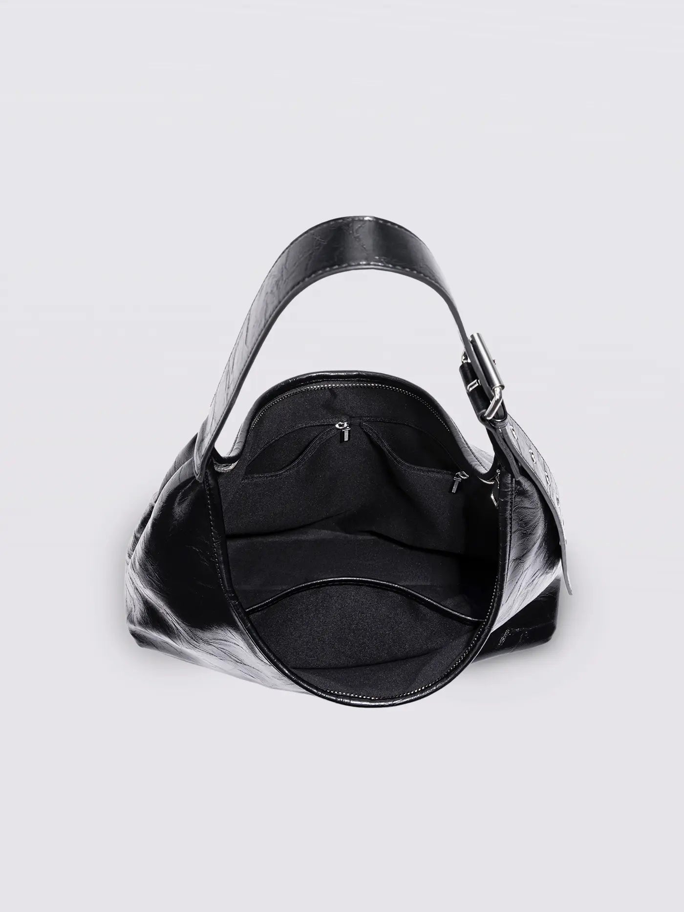 Crossbody Scarlett Distressed Leather Tote Noirvere