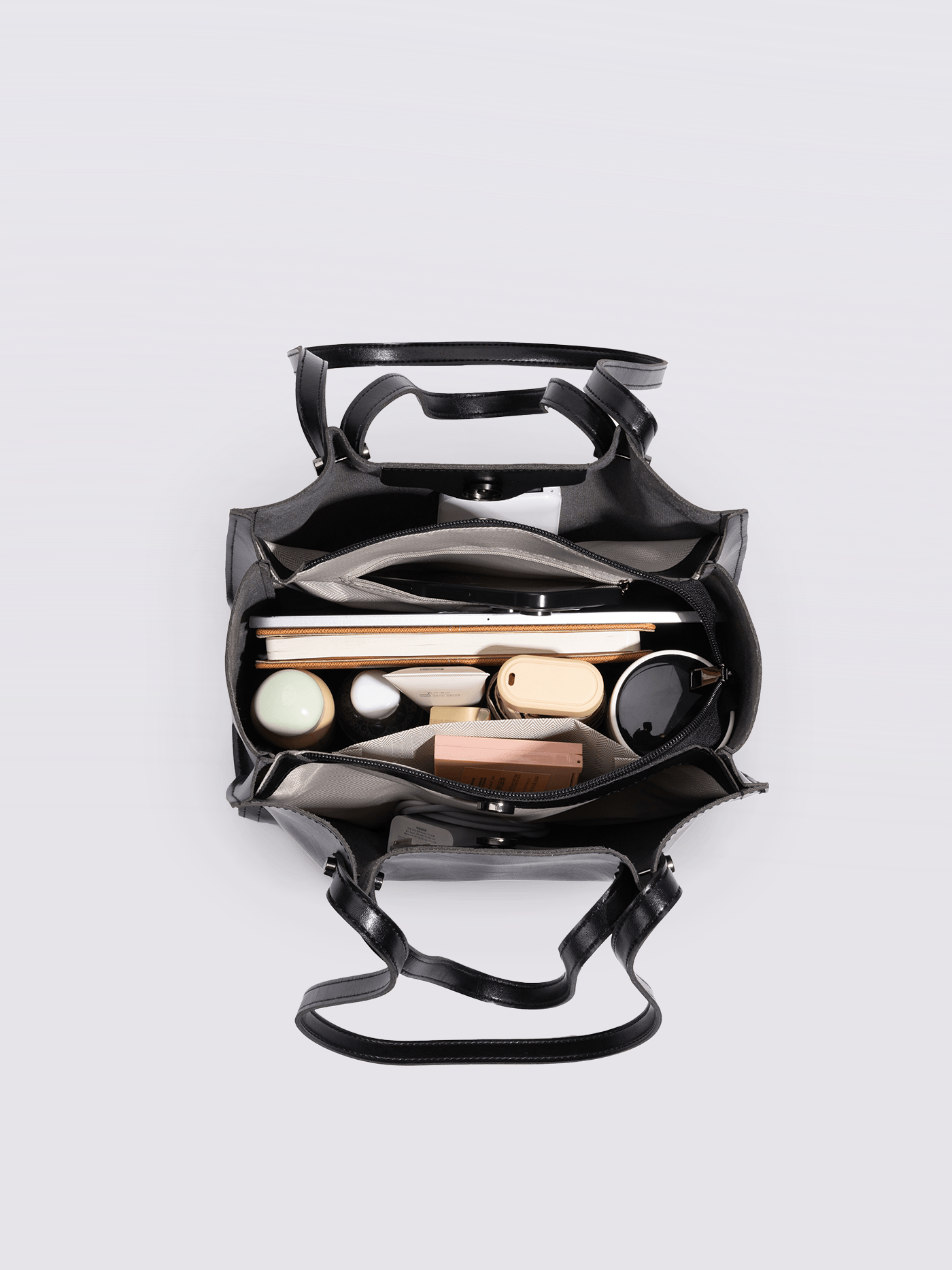 Paola Carryall Tote Noirvere