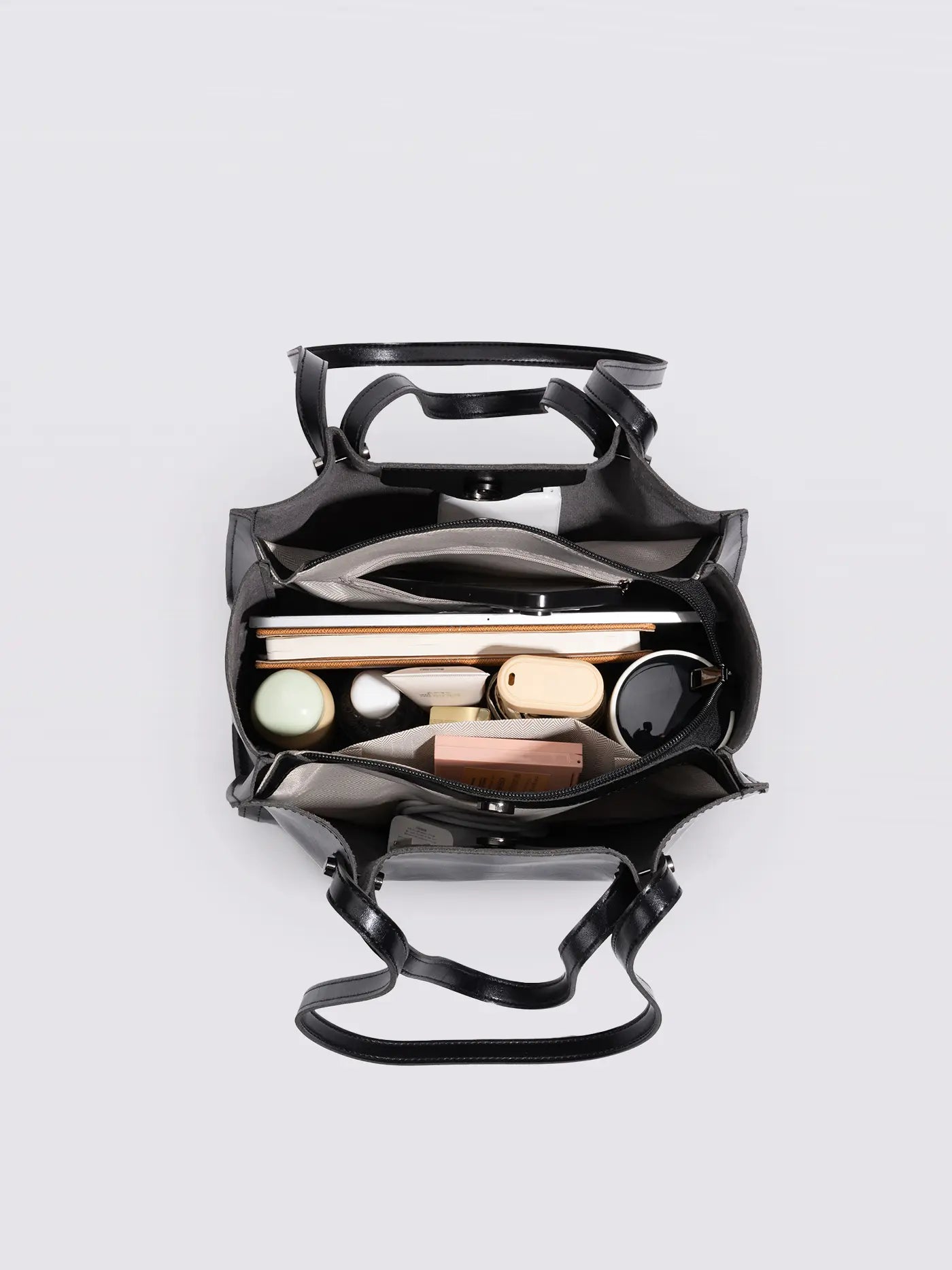 Paola Carryall Tote Noirvere