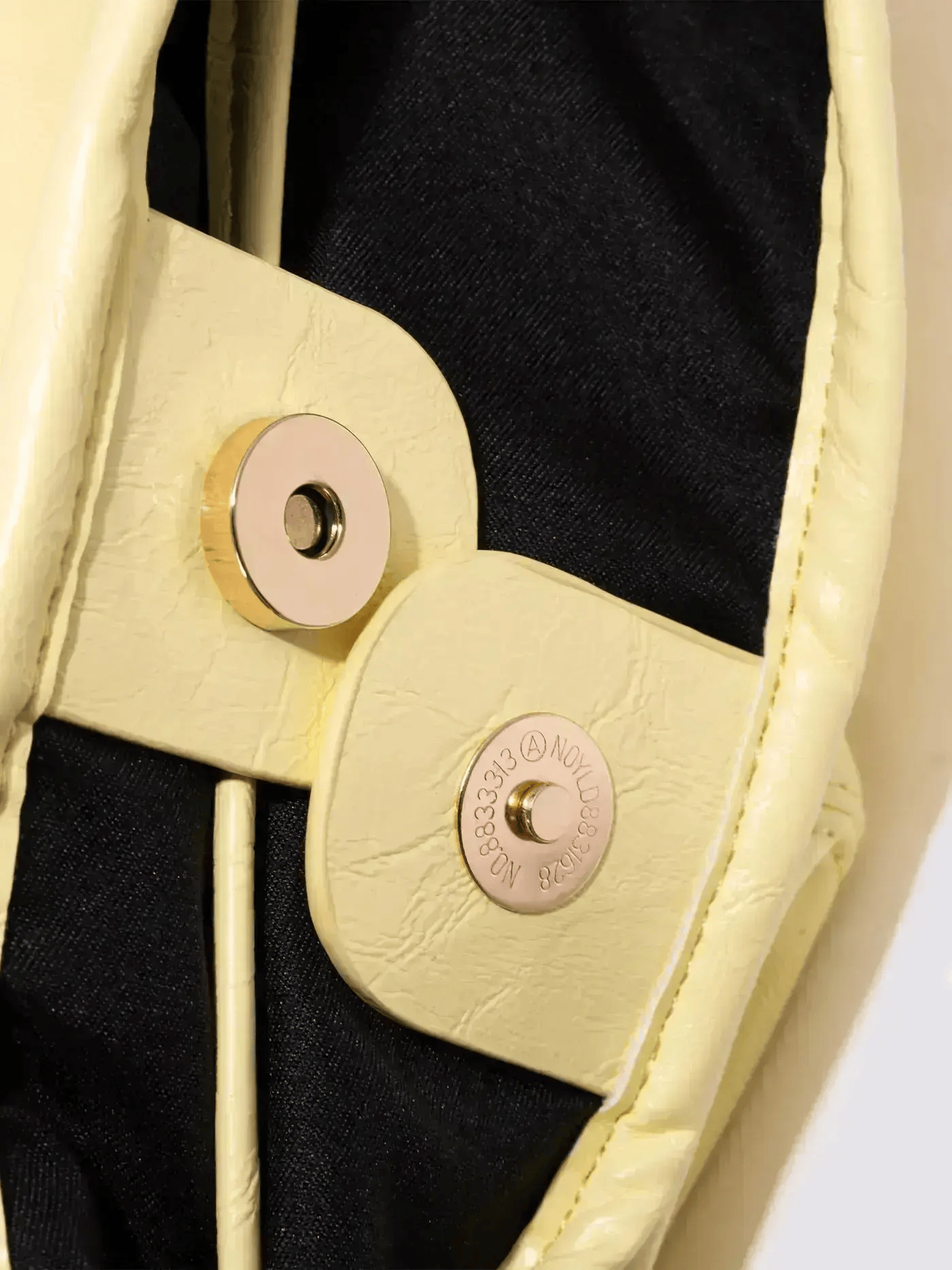 Scarlett Distressed Leather Tote Noirvere