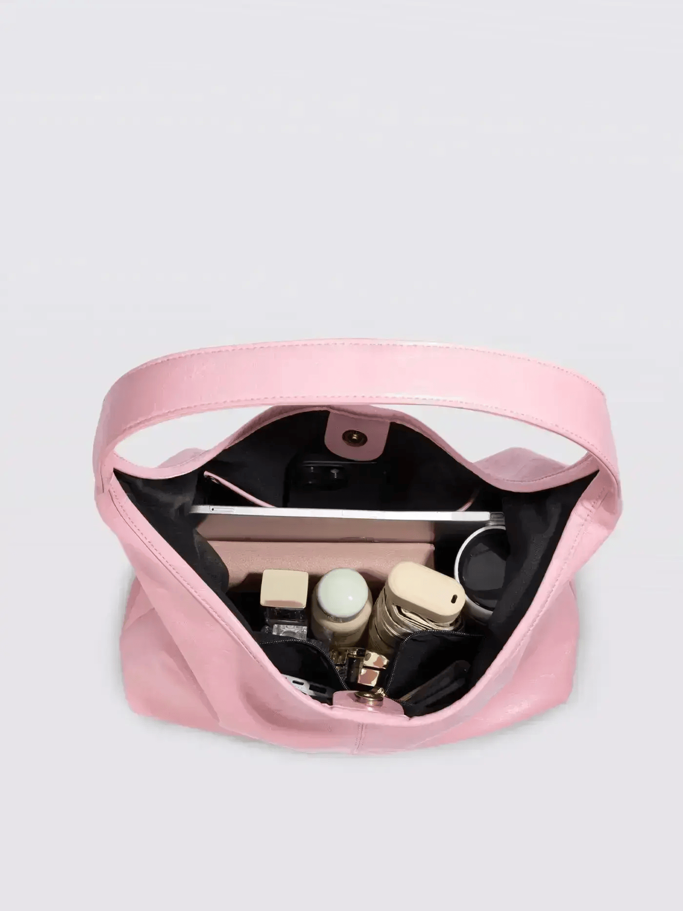 Scarlett Distressed Leather Tote Noirvere