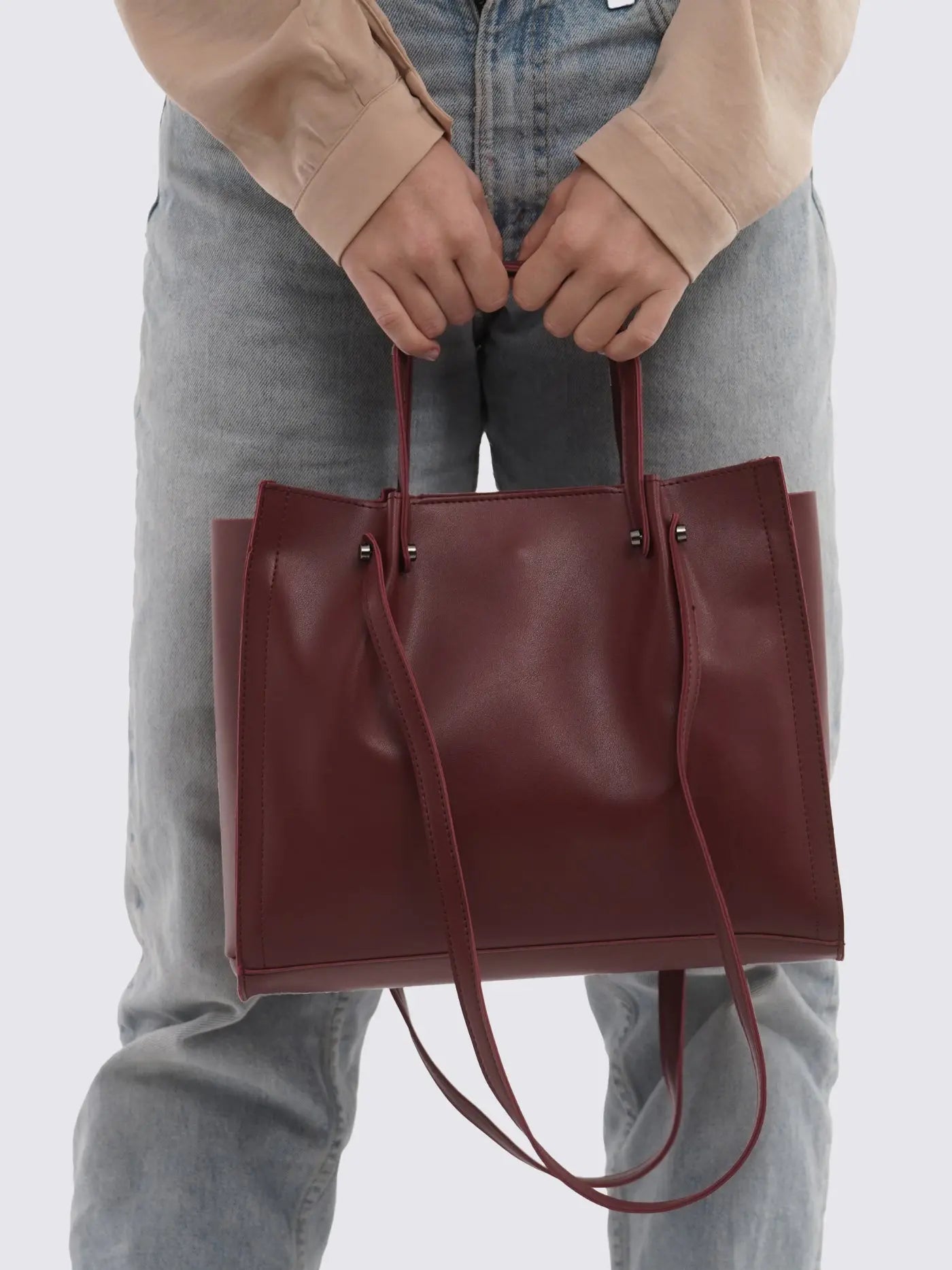 Paola Carryall Tote Noirvere