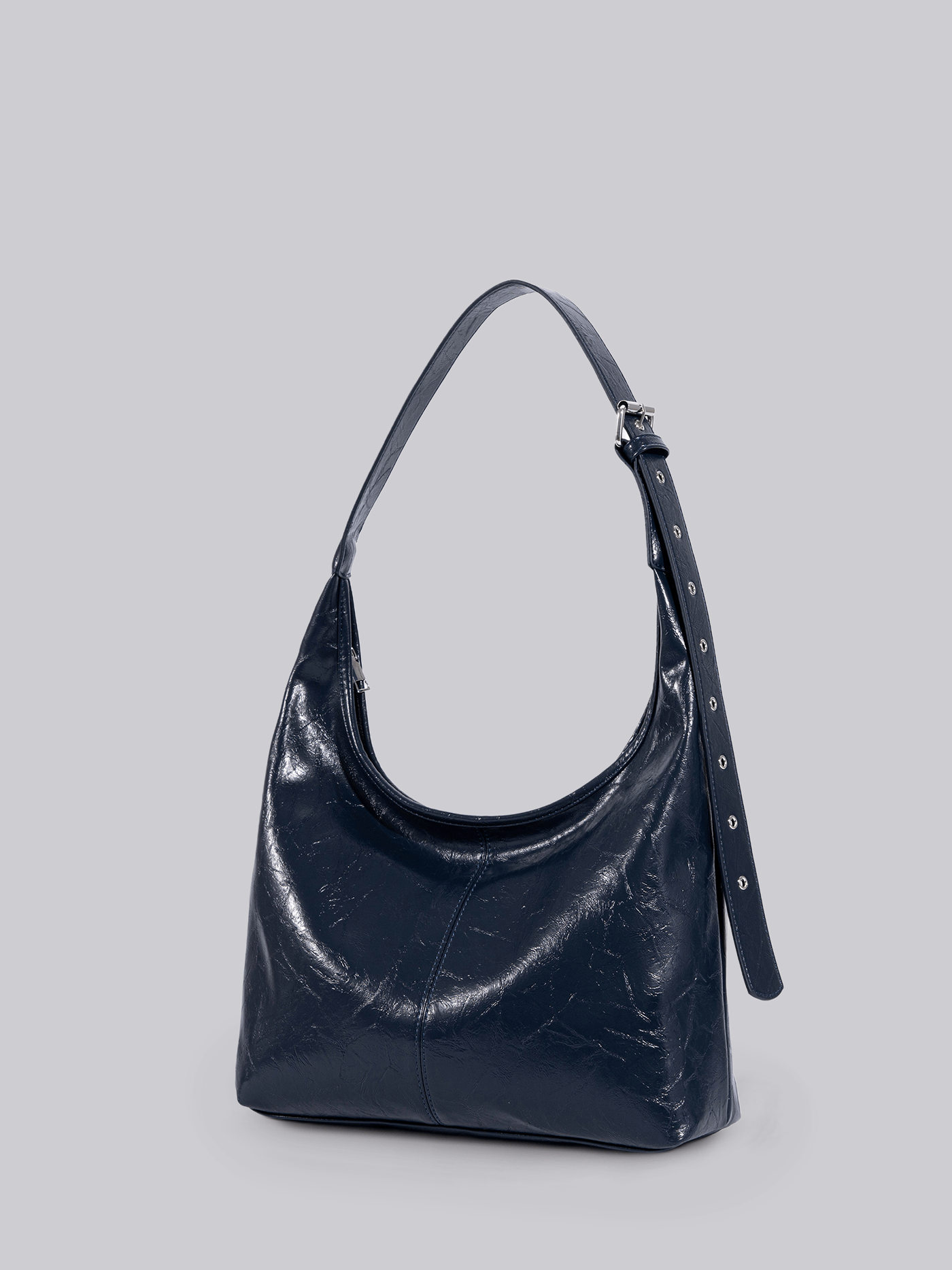 Crossbody Scarlett Distressed Leather Tote Noirvere