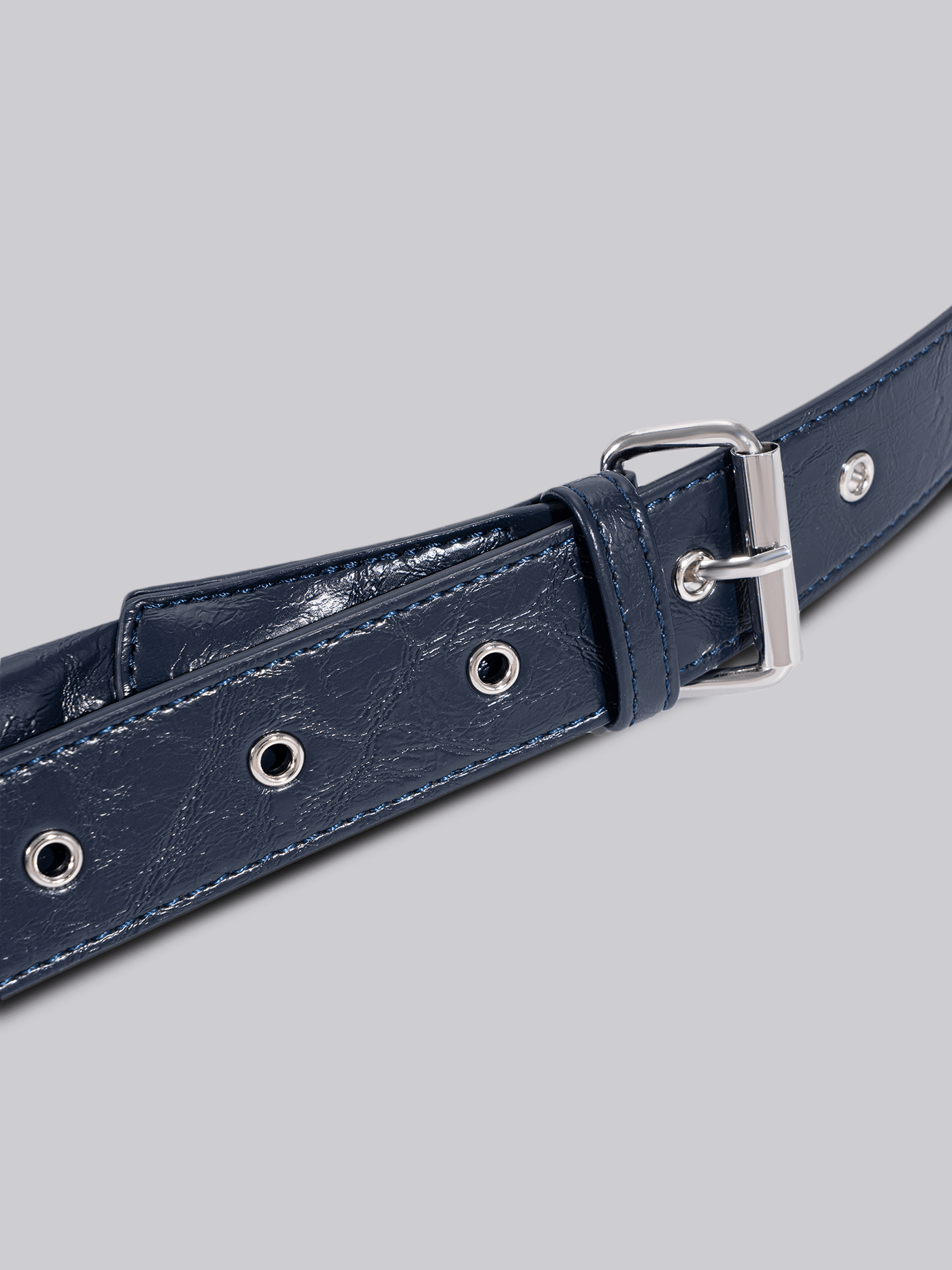 Crossbody Scarlett Distressed Leather Tote Noirvere