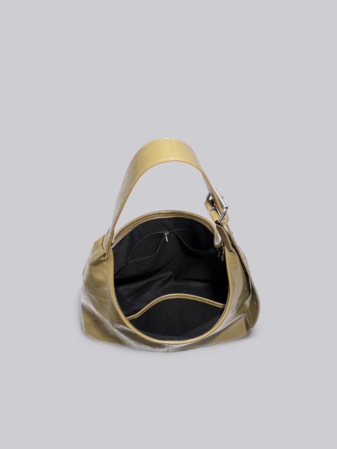 Crossbody Scarlett Distressed Leather Tote Noirvere